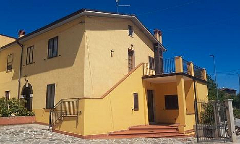 Casa Indipendente Di...