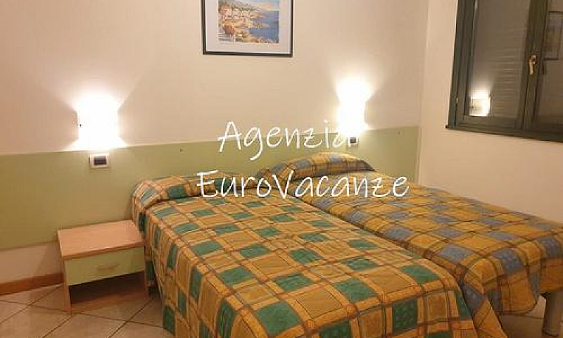 Villaggio Ducale: Tr...