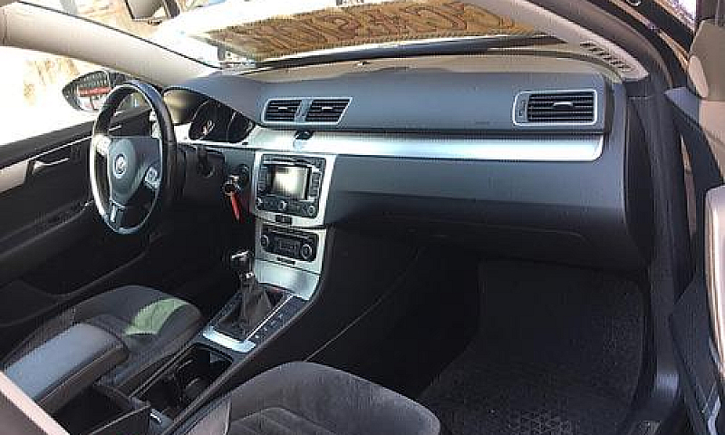 Volkswagen Passat 2....