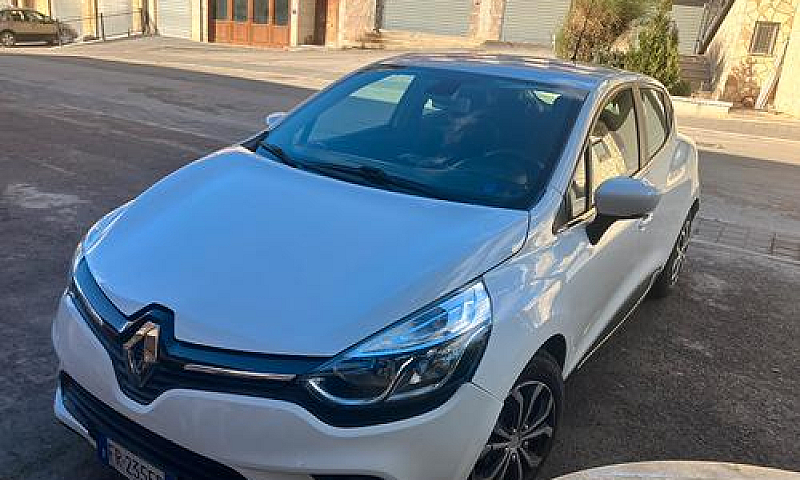 Renault Clip...