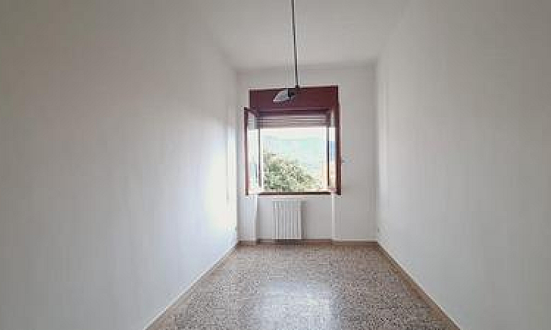 Piazza Cavallera - I...