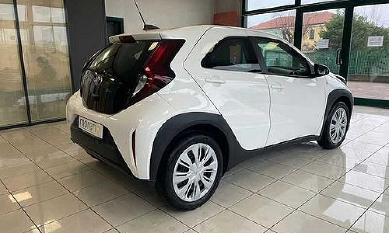 Toyota Aygo X X 1.0 ...