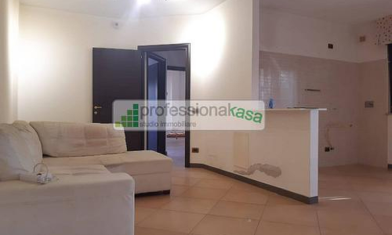 Appartamento Con Ing...