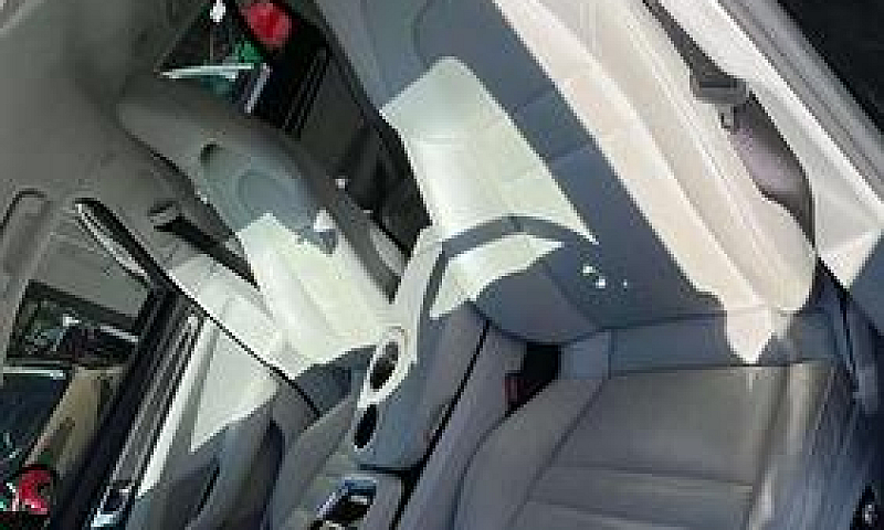 Porsche Panamera 4 S...