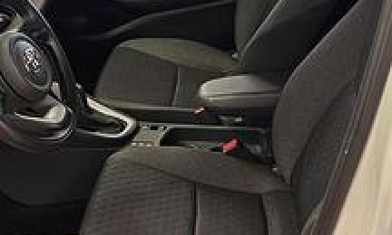 Toyota Yaris 1.5 Hyb...