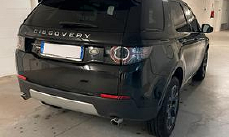 Land Rover Discovery...