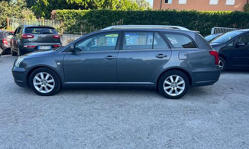 Toyota Avensis 2.0 D...