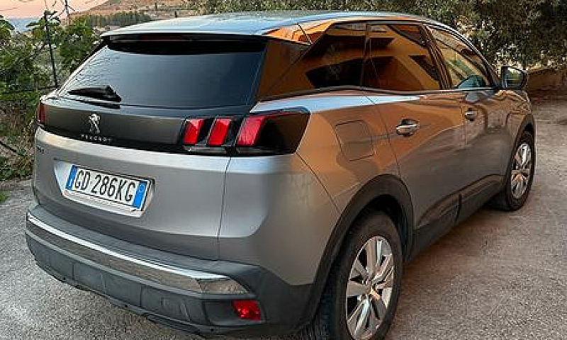 Peugeot 3008...