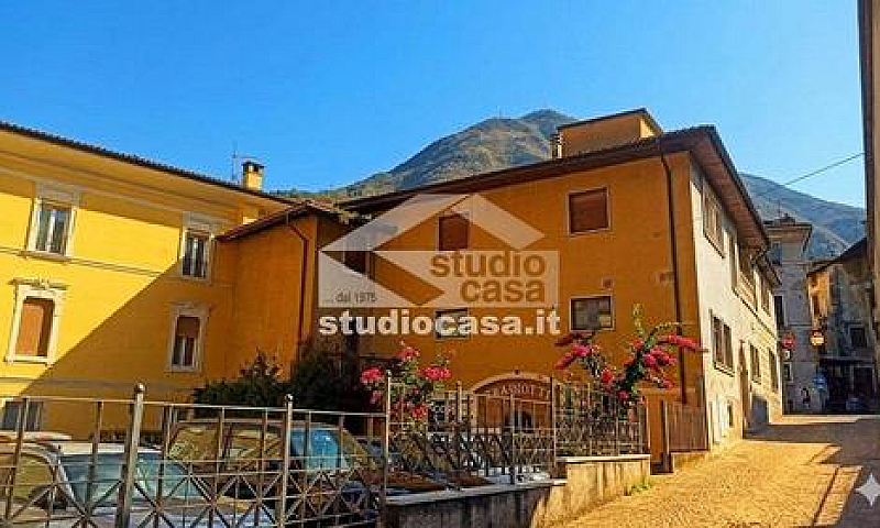 Palazzo / Stabile Di...