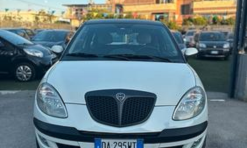 Lancia Ypsilon 1.2 O...