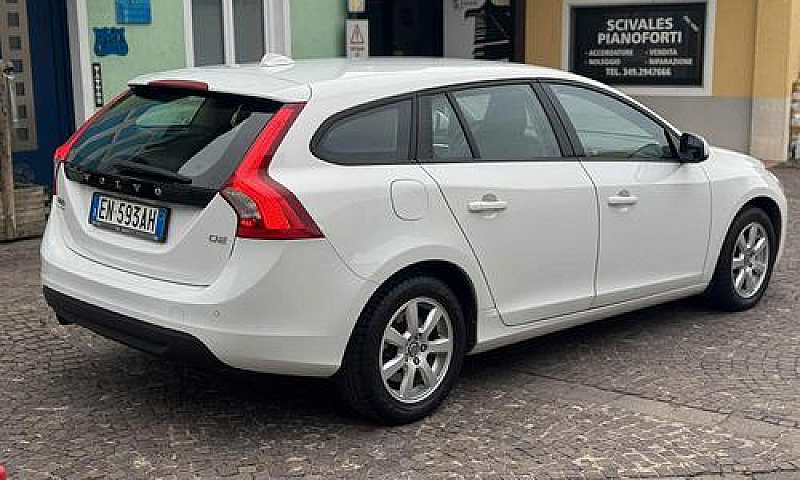 Volvo V60 D2 1.6 Pow...