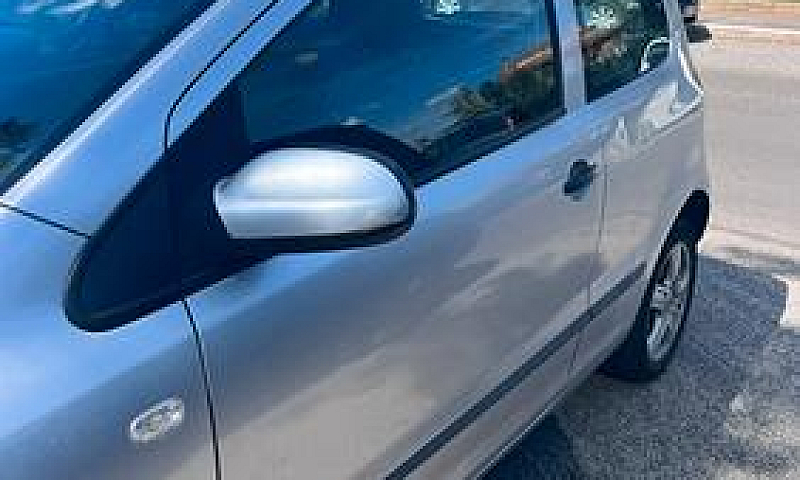 Volkswagen Fox...