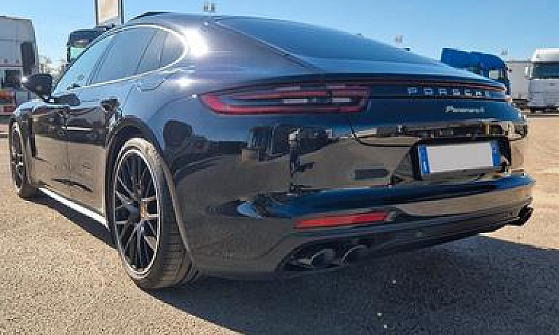 Porsche Panamera 2.9...