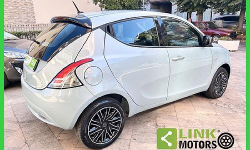 Lancia Ypsilon 1.0 F...