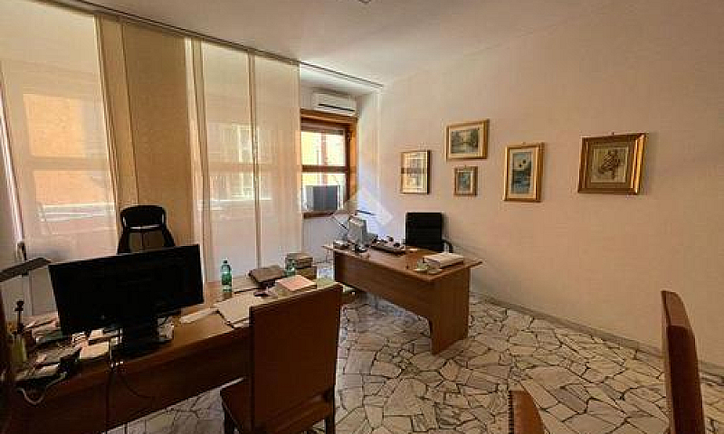 3 Locali A Cerignola...