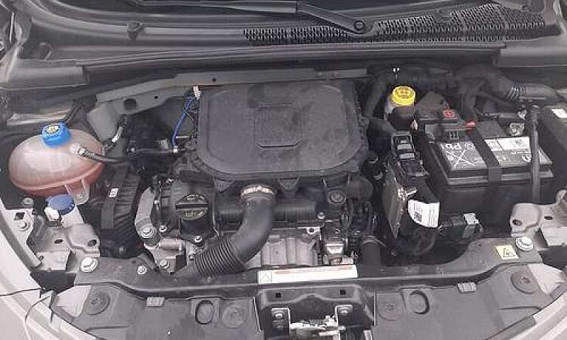 Lancia Ypsilon Hybri...