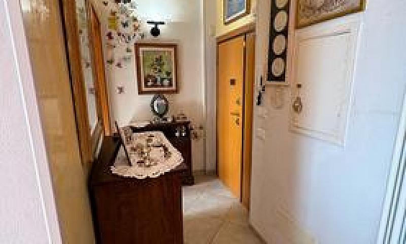 Trilocale Zona Piazz...