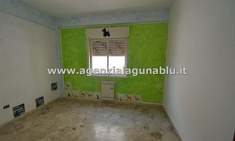 Ampio Appartamento...