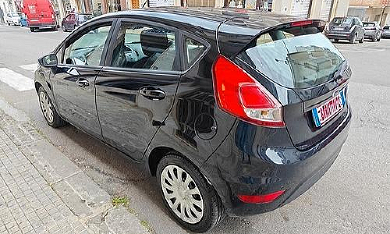 Ford Fiesta 1.5 Tdci...