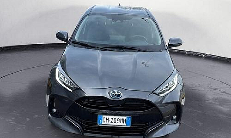 Toyota Yaris 1.5 Hyb...