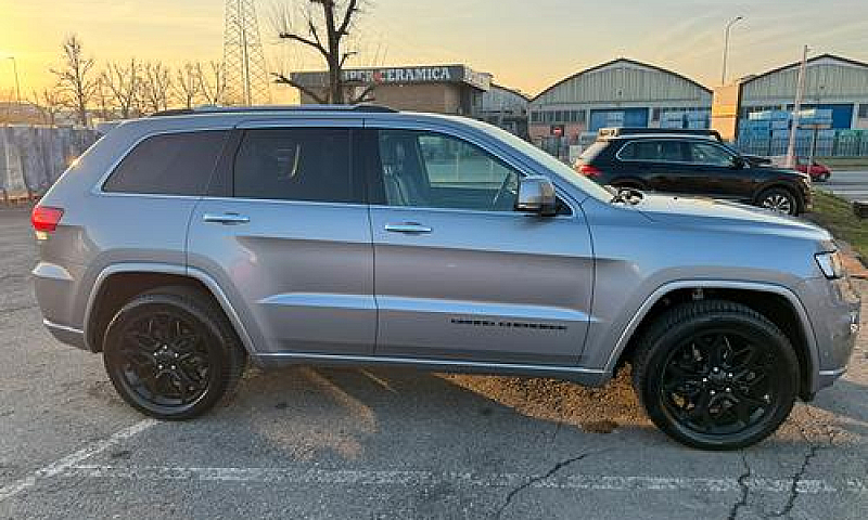 Jeep Grand Cherokee ...