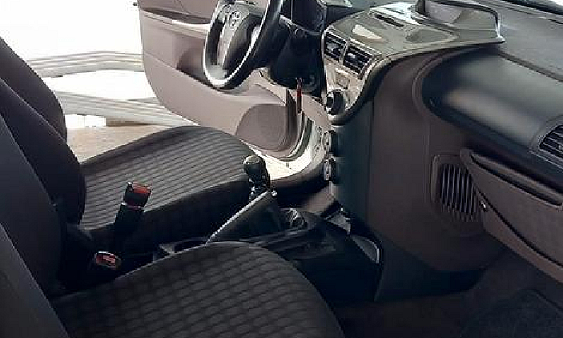 Toyota Iq...