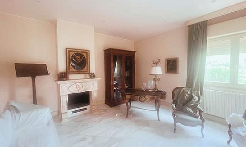 Splendida Villa - Ca...