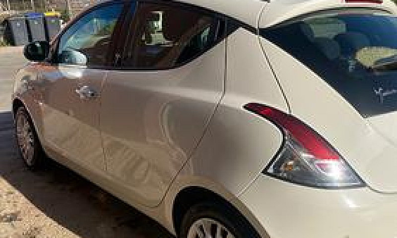 Lancia Ypsilon - 201...