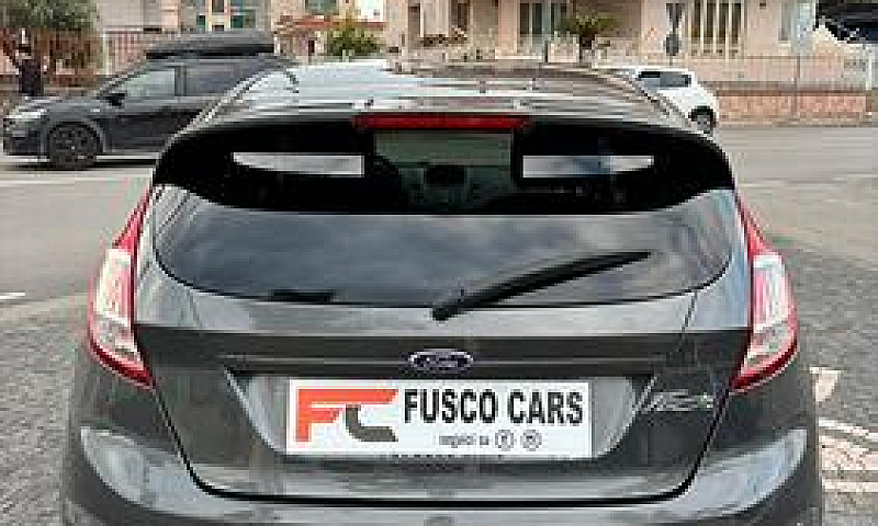 Ford Fiesta 1.5 Tdci...