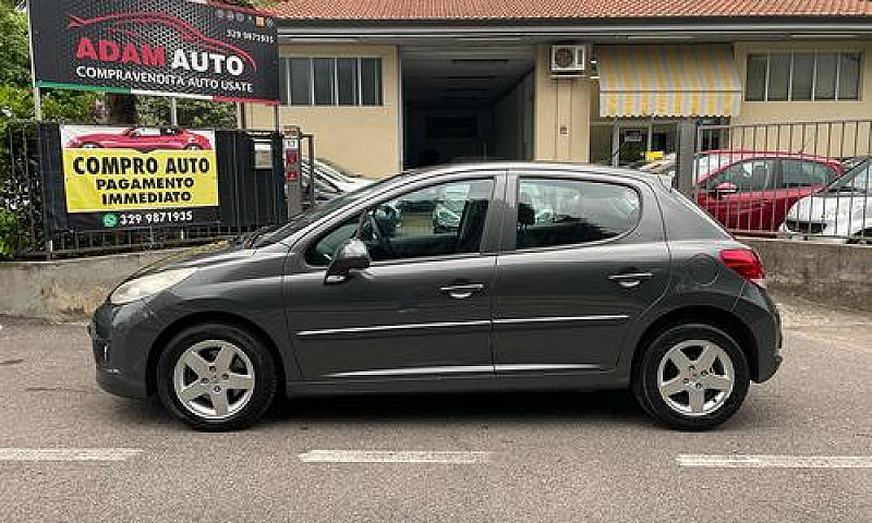 Peugeot 207 1.4 8V 9...