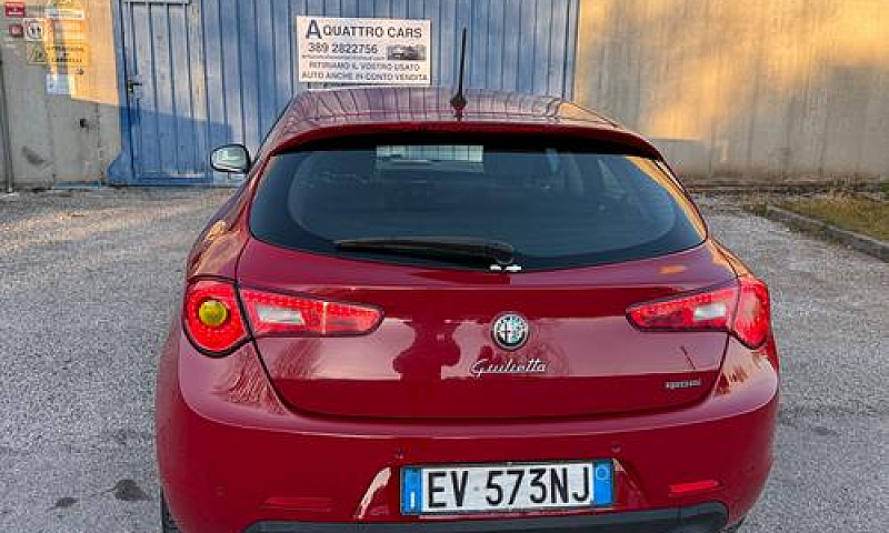 Alfa Romeo Giulietta...