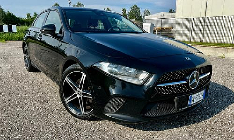 Mercedes-Benz A 200 ...