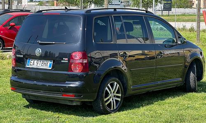 Volkswagen Touran 1....