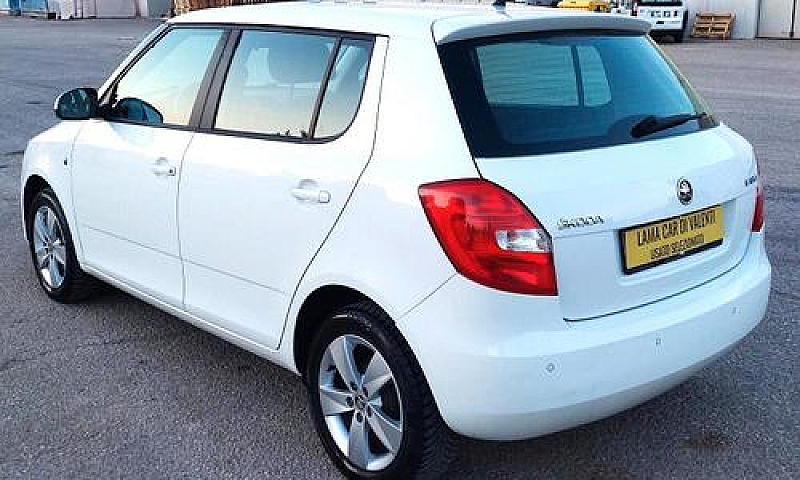 Skoda Fabia 1.2-Unic...