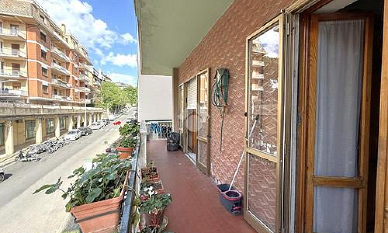 6 Locali A Viterbo...