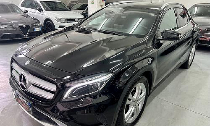 Mercedes-Benz Gla 20...