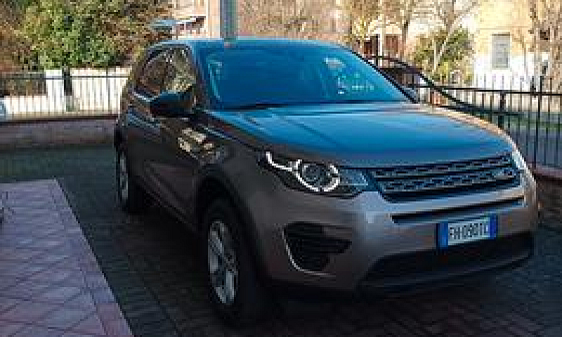 Land Rover Discovery...