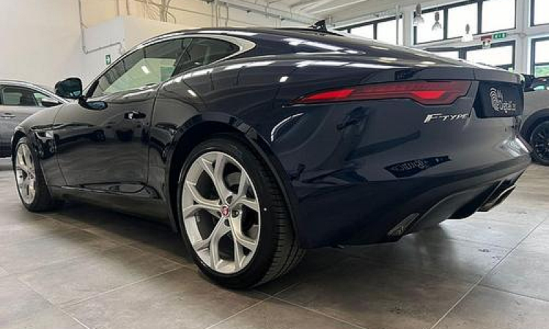 Jaguar F-Type Coupe ...