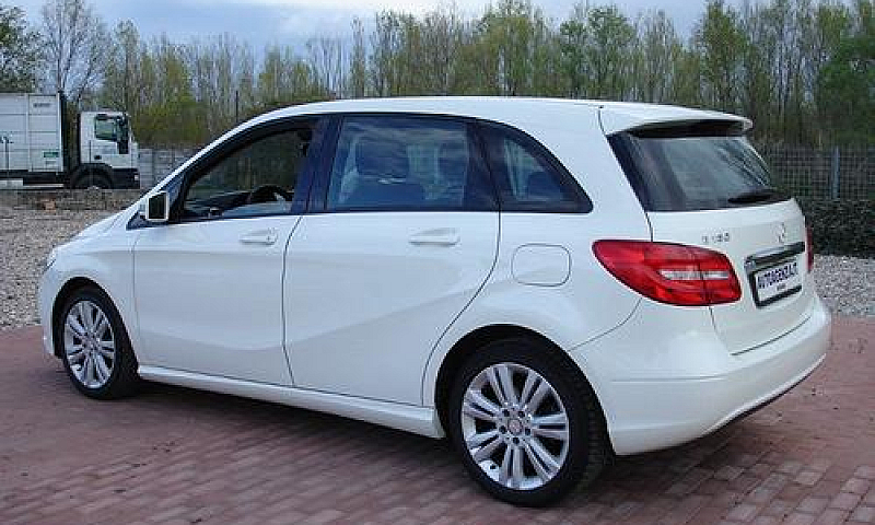 Mercedes-Benz B 180 ...