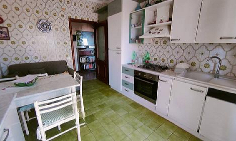 Ampio Appartamento I...