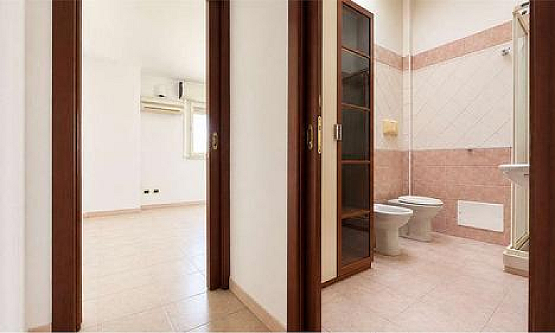 Bilocale Con Posto A...