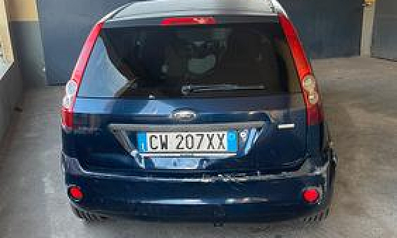 Ford Fiesta 1.4 Tdi...