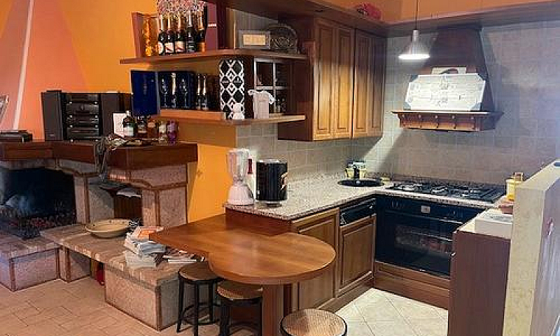 Appartamento In Vill...