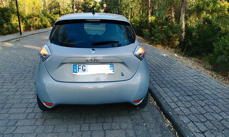 Renault Zoe Zen R240...