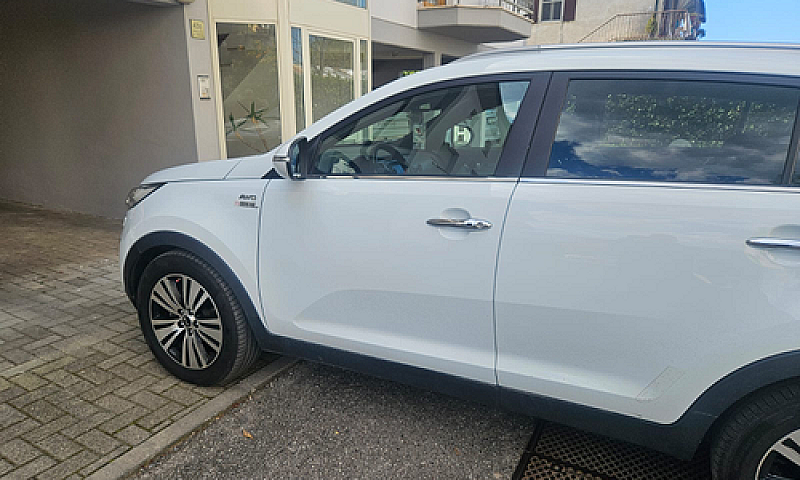 Kia Sportage 2.0 4Wd...