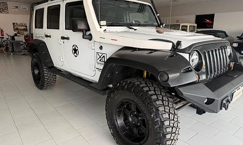Jeep Wrangler Unlimi...