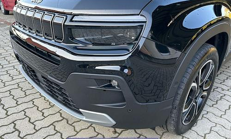 Jeep Avenger Promo F...