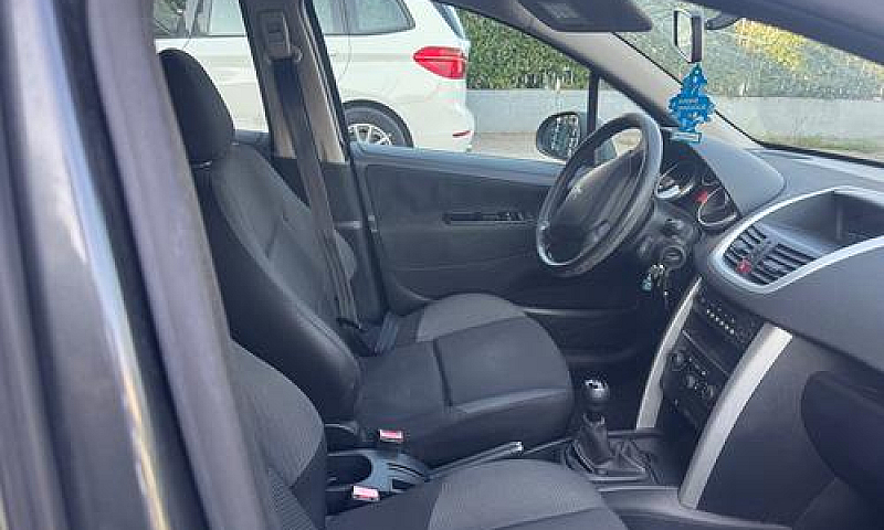 Peugeot 207 1.6 8V H...