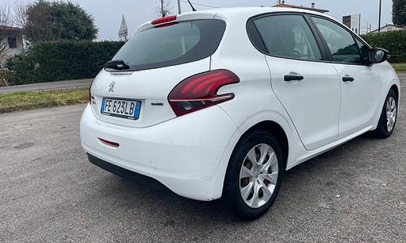 Peugeot 208 Bluehdi ...
