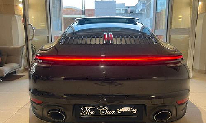 Porsche 911 Carrera ...